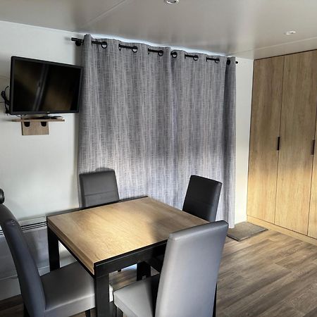 Mobilhome Camping Le Bosc سان سيبريان المظهر الخارجي الصورة